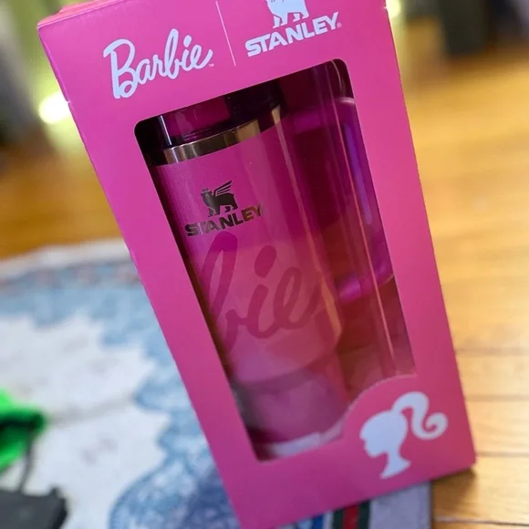 Barbie x Stanley Pink Tumbler - Picture 4 of 10
